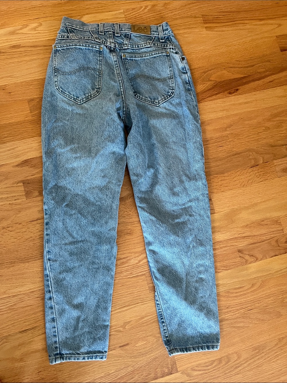 vintage Lee women’s 8 petite High-Waist Light Wash Mom Jeans